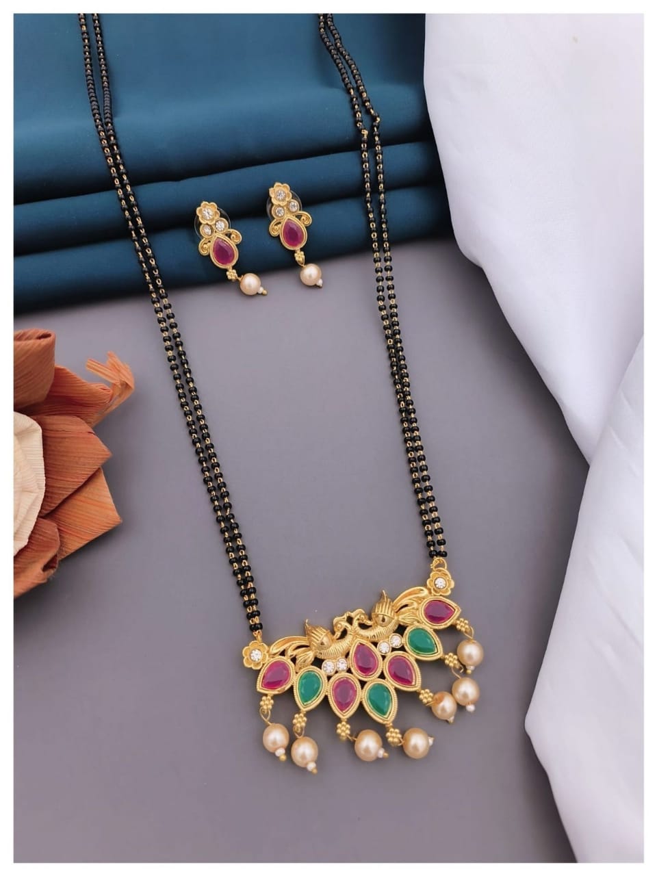 elegant-golden-mangalsutras-timeless-tradition-modern--203