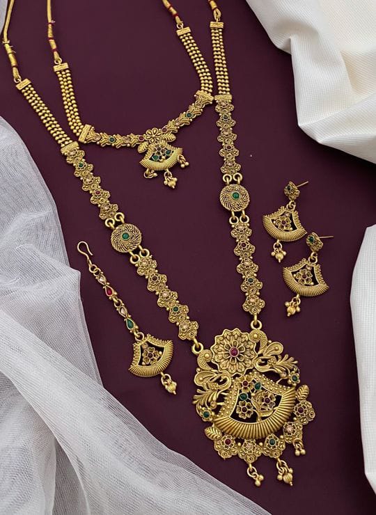 stunning-combo-necklace-sets-in-india-elegant-and-versatile-jewelry-10