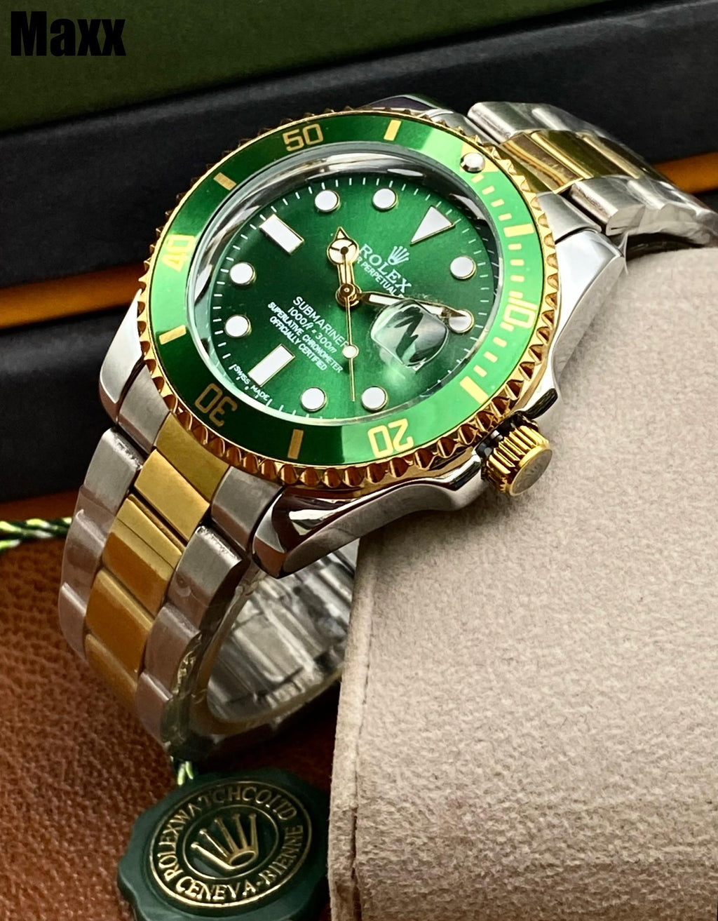 Rolex Submariner Watch for Men - Automatic with Date Function (Green Silver)