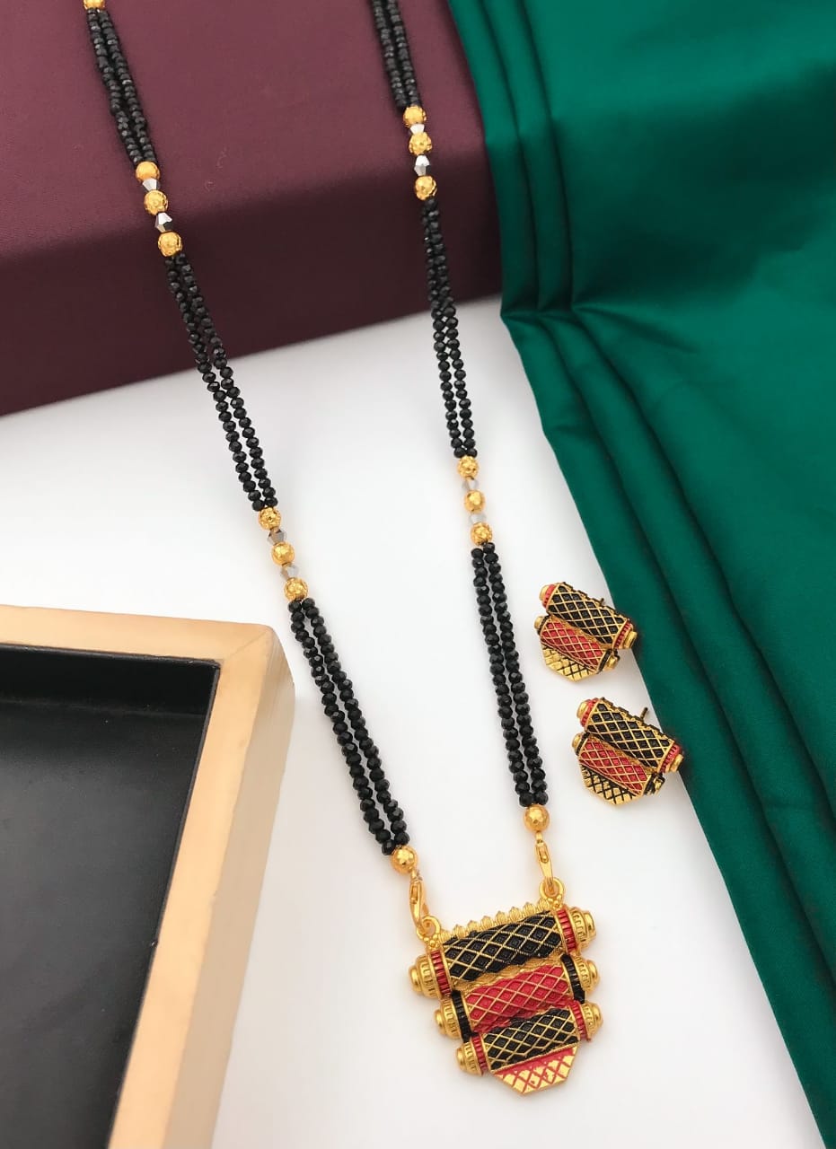 exquisite-meena-mangalsutra-traditional-craftsmanship-vibrant-elegance