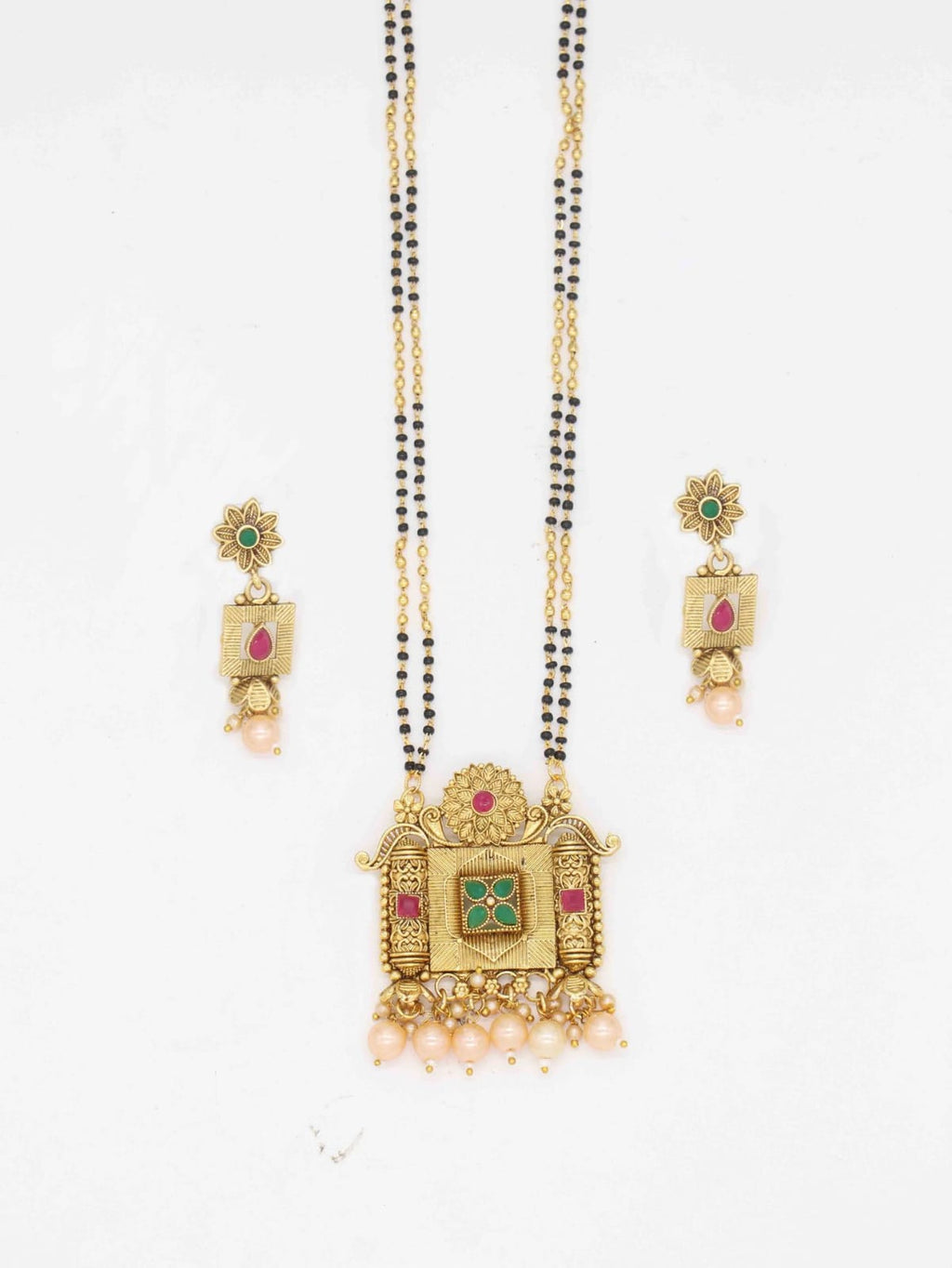 elegant-golden-mangalsutras-timeless-tradition-modern--124