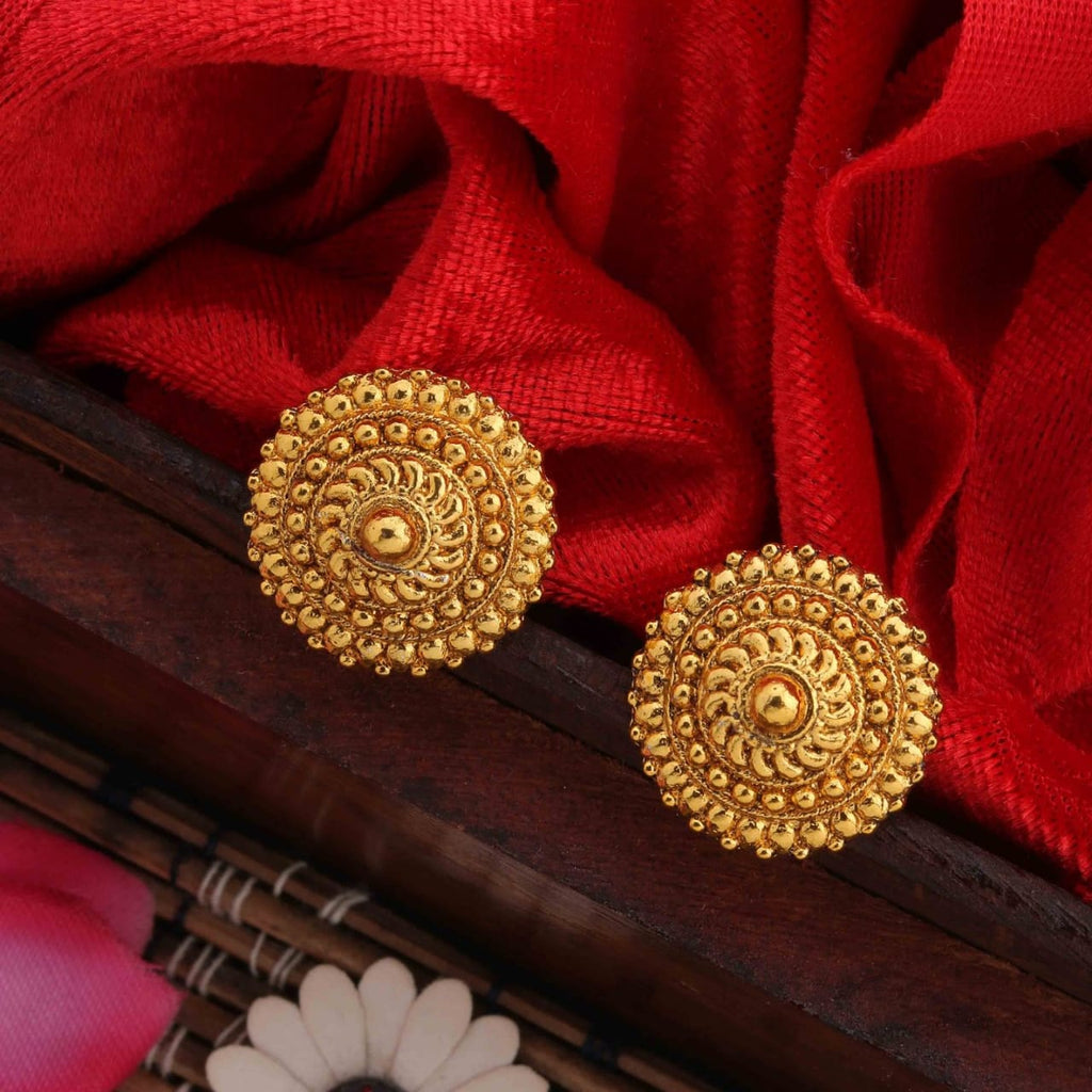 exquisite-golden-earring-in-india-timeless-and-elegant-jewelry-set-of-two-70