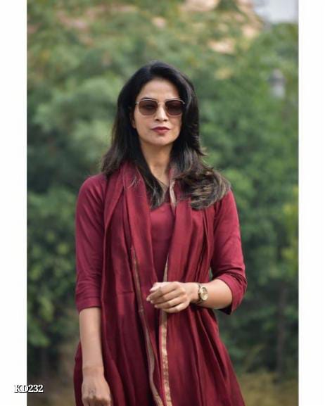 Beautiful Cotton Plain Kurta Pant Set with Maroon Chanderi Dupatta