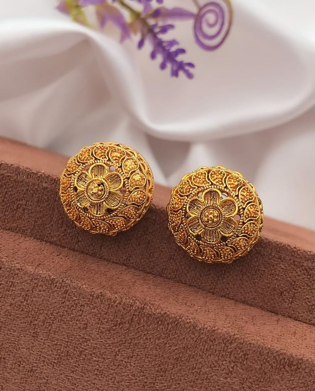 exquisite-golden-earring-in-india-timeless-and-elegant-jewelry-set-of-two-49