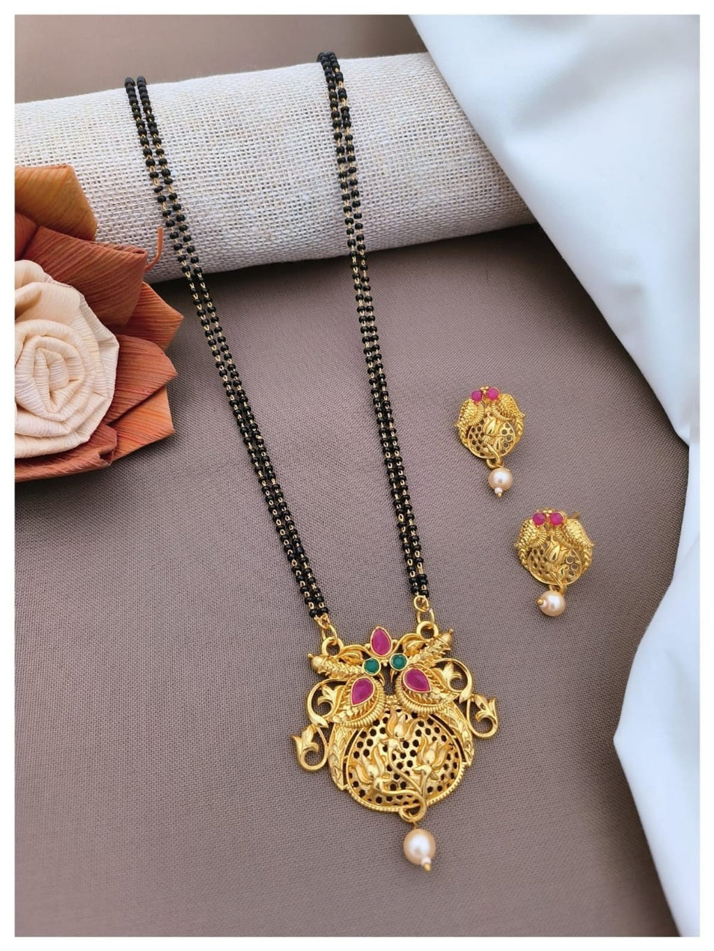 elegant-golden-mangalsutras-timeless-tradition-modern--87