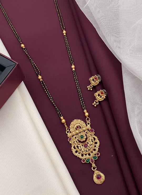 elegant-matte-mangalsutra-modern-sophistication-timeless-tradition-55