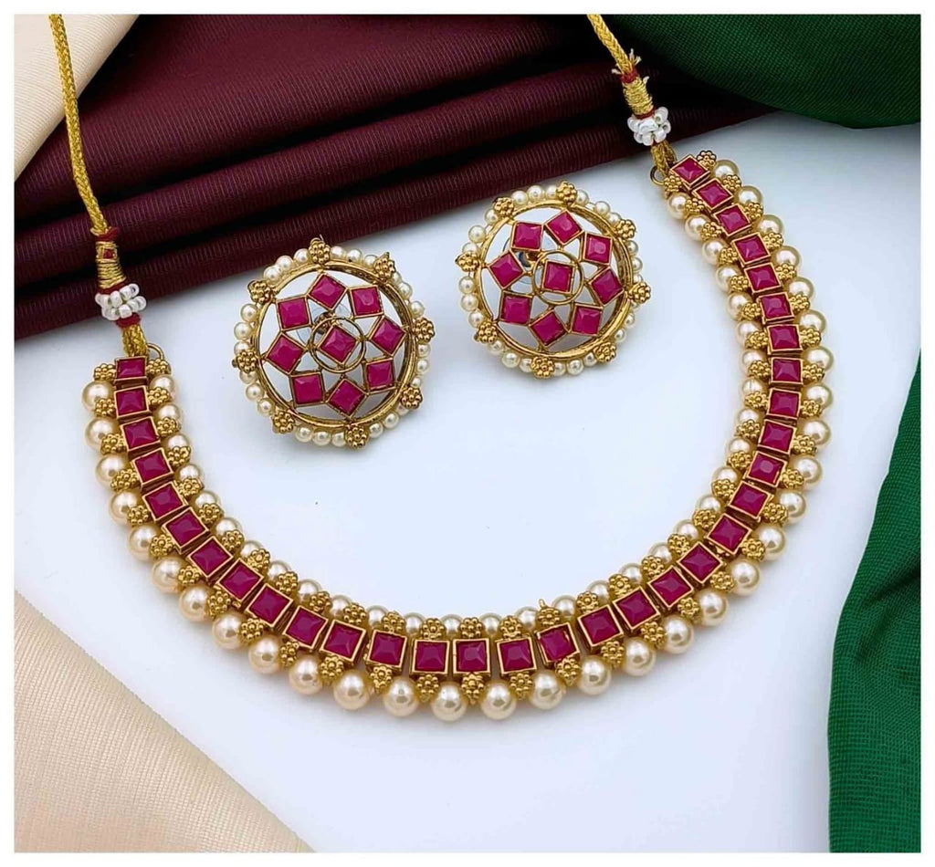 exquisite-moti-mala-choker-necklace-set-in-india-timeless-pearl-jewelry-14