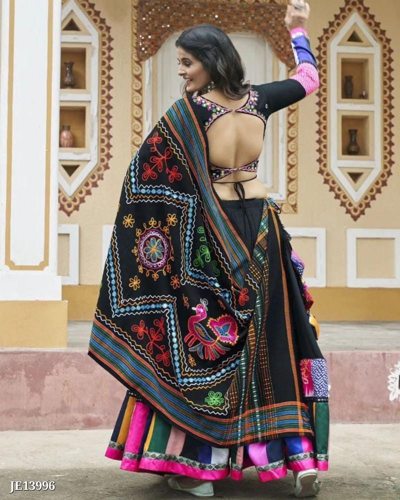 Beautiful Lehenga Choli for Weddings & Festive Occasions - Shop Now!