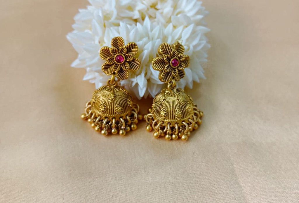 elegant-jhumka-earrings-in-india-timeless-and-stylish-jewelry-22