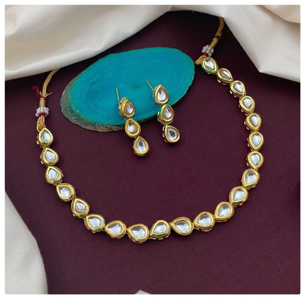 exquisite-moti-mala-choker-necklace-set-in-india-timeless-pearl-jewelry-43