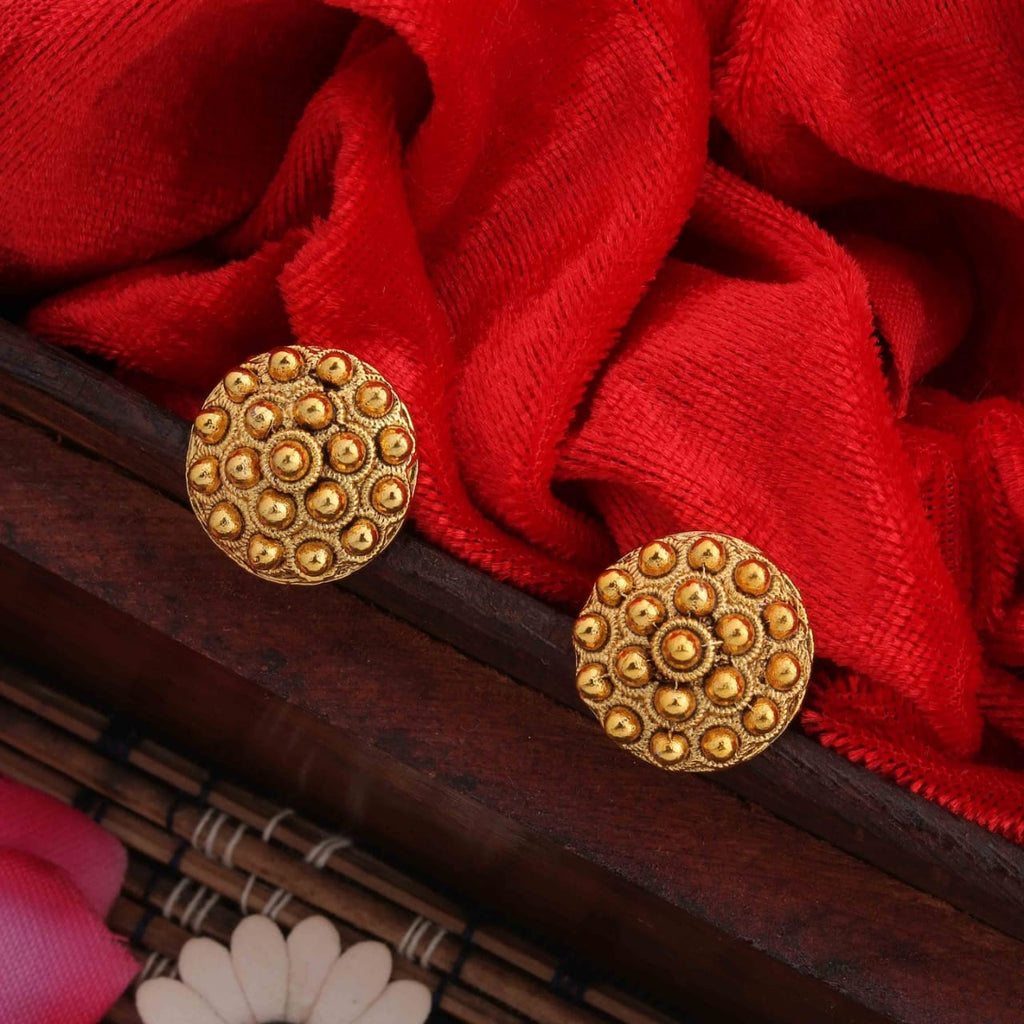 exquisite-golden-earring-in-india-timeless-and-elegant-jewelry-set-of-two-67