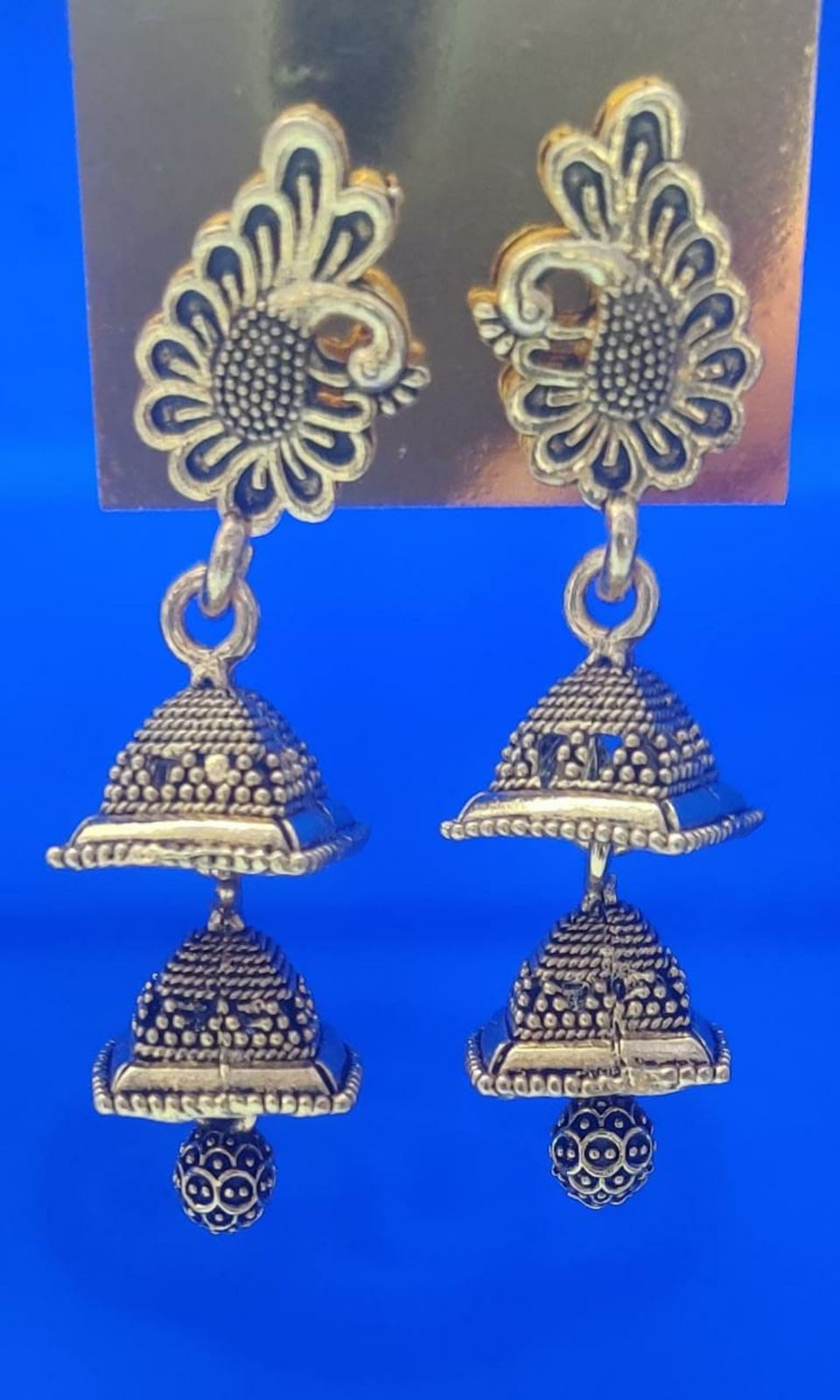 elegant-jhumka-earrings-in-india-timeless-and-stylish-jewelry-40