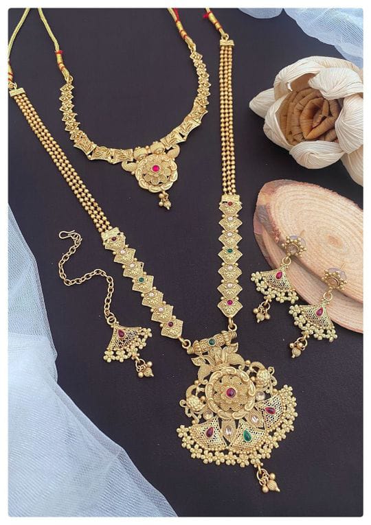 stunning-combo-necklace-sets-in-india-elegant-and-versatile-jewelry-14