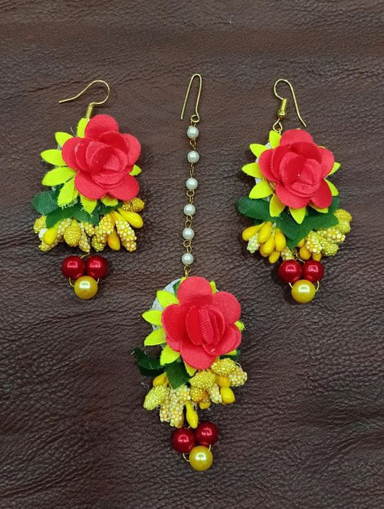 flower-tikka-enhance-your-look-with-floral-elegance-10