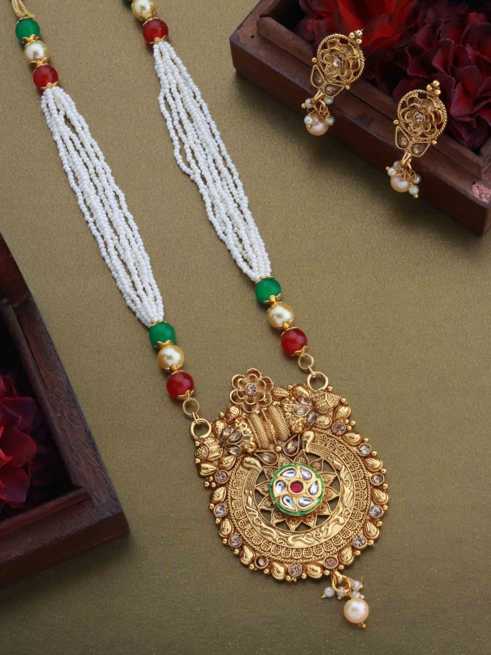 elegant-buti-moti-mala-necklace-set-in-india-timeless-pearl-jewelry-70