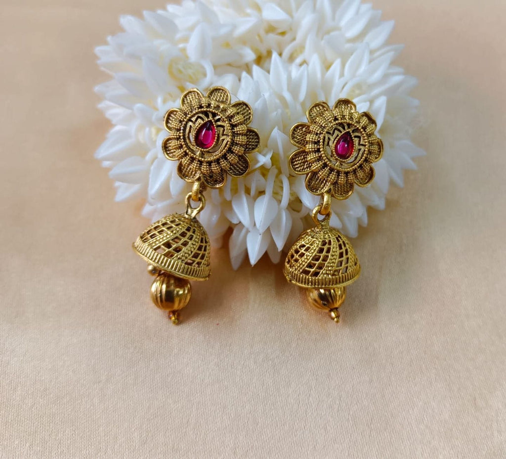 elegant-jhumka-earrings-in-india-timeless-and-stylish-jewelry-20