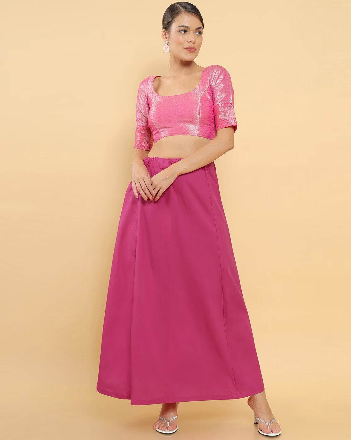 Comfortable Women's Petticoats in India - Perfect Fit for Sarees and Lehengas - swiftshopr.com