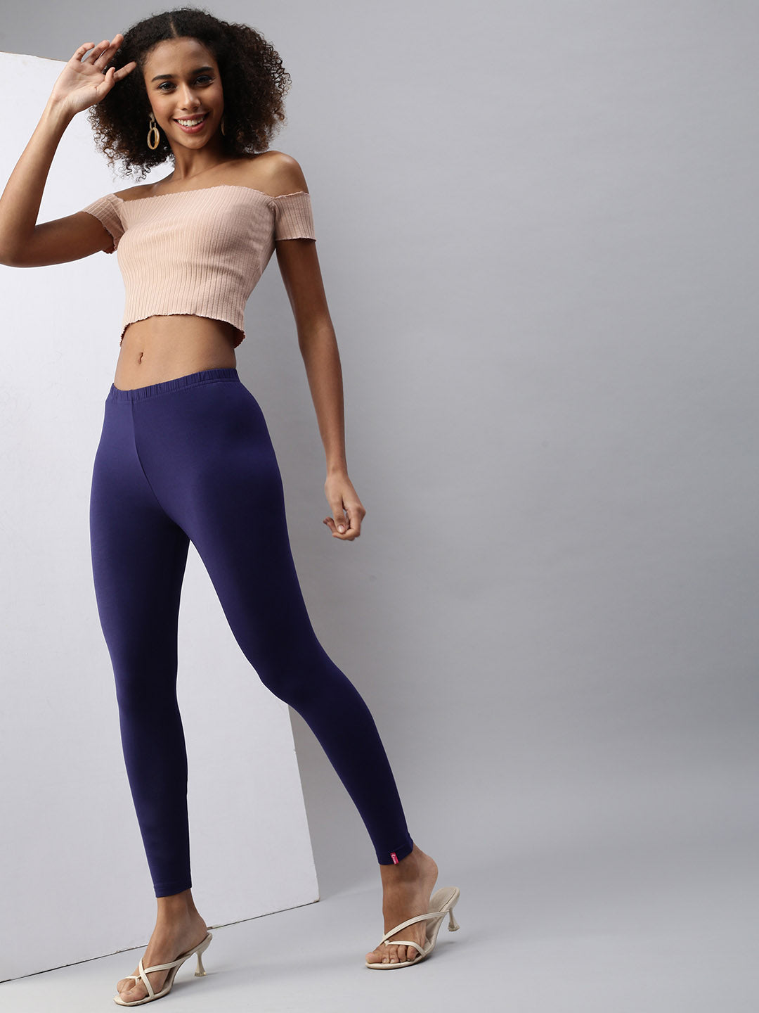 Stylish Leggings in India - Comfortable and Trendy Wear - swiftshopr.com