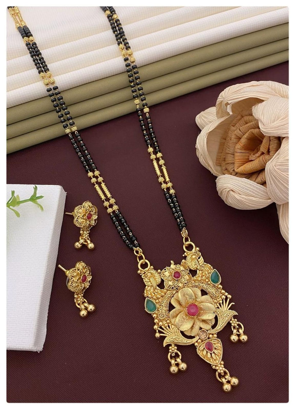 elegant-golden-mangalsutras-timeless-tradition-modern--14