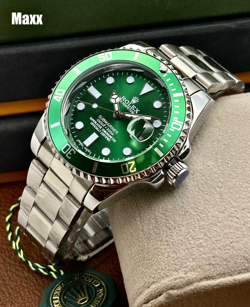 Rolex Submariner Watch for Men - Automatic with Date Function (Green A-Silver)