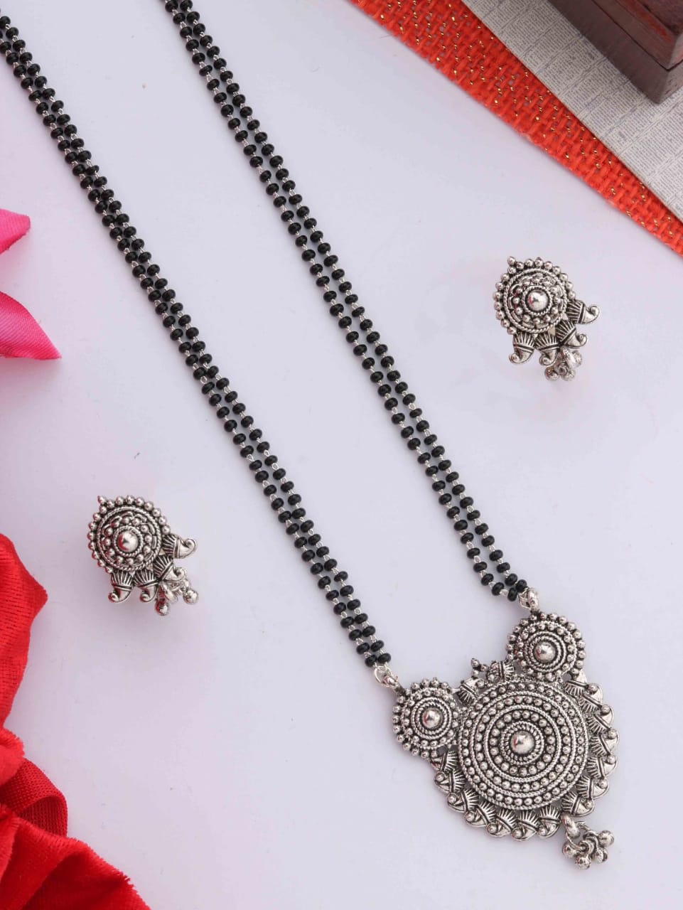 elegant-silver-mangalsutra-timeless-beauty-modern--33