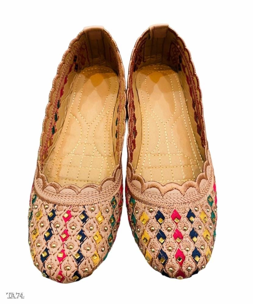 Traditional Punjabi Jutti for Women | Elegant Ethnic Footwear