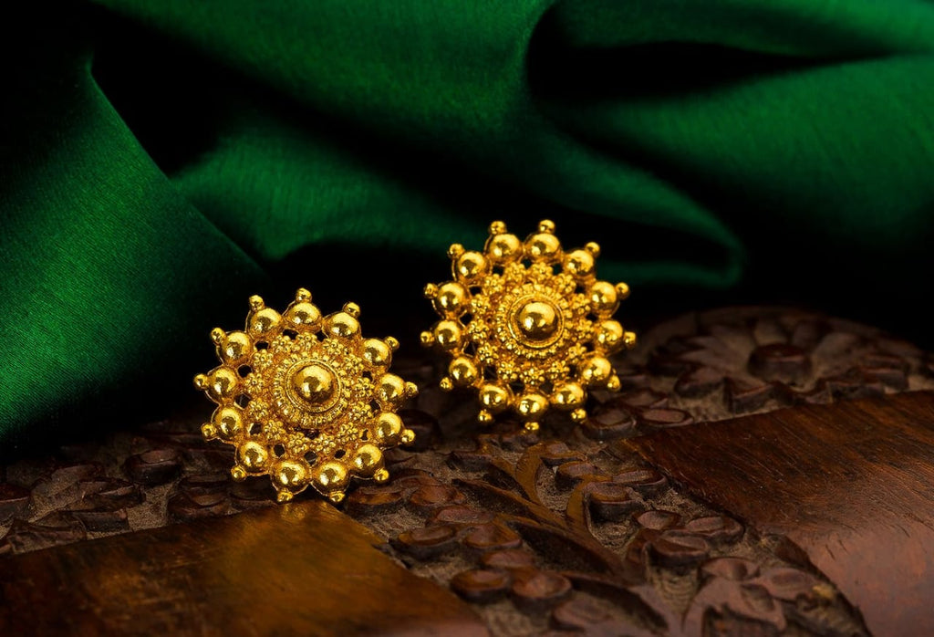 exquisite-golden-earring-in-india-timeless-and-elegant-jewelry-set-of-two-65