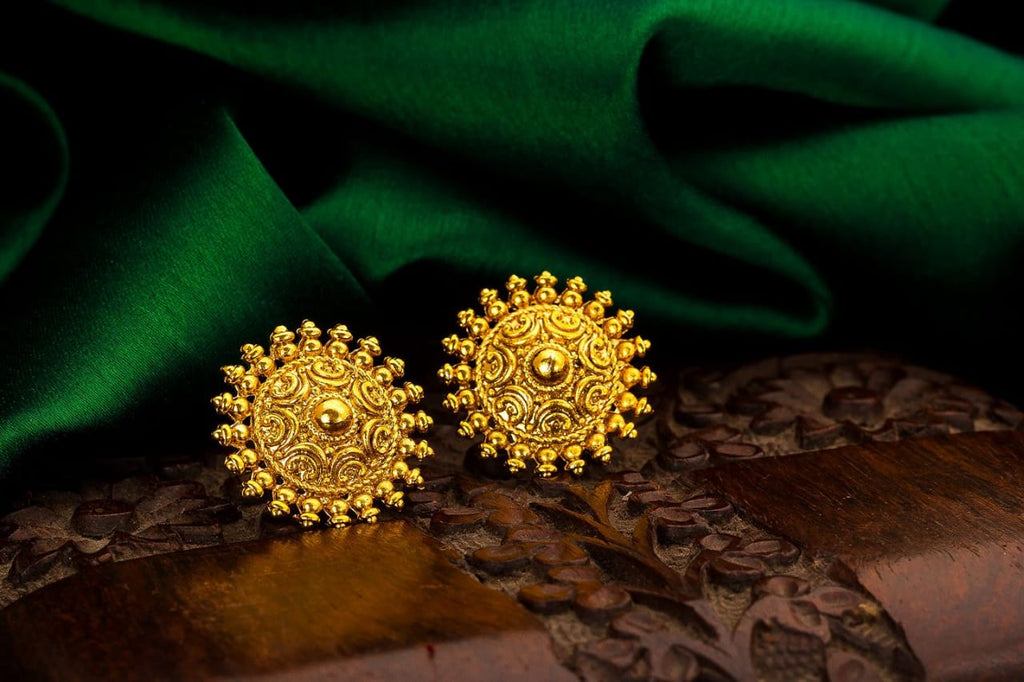 exquisite-golden-earring-in-india-timeless-and-elegant-jewelry-set-of-two-63