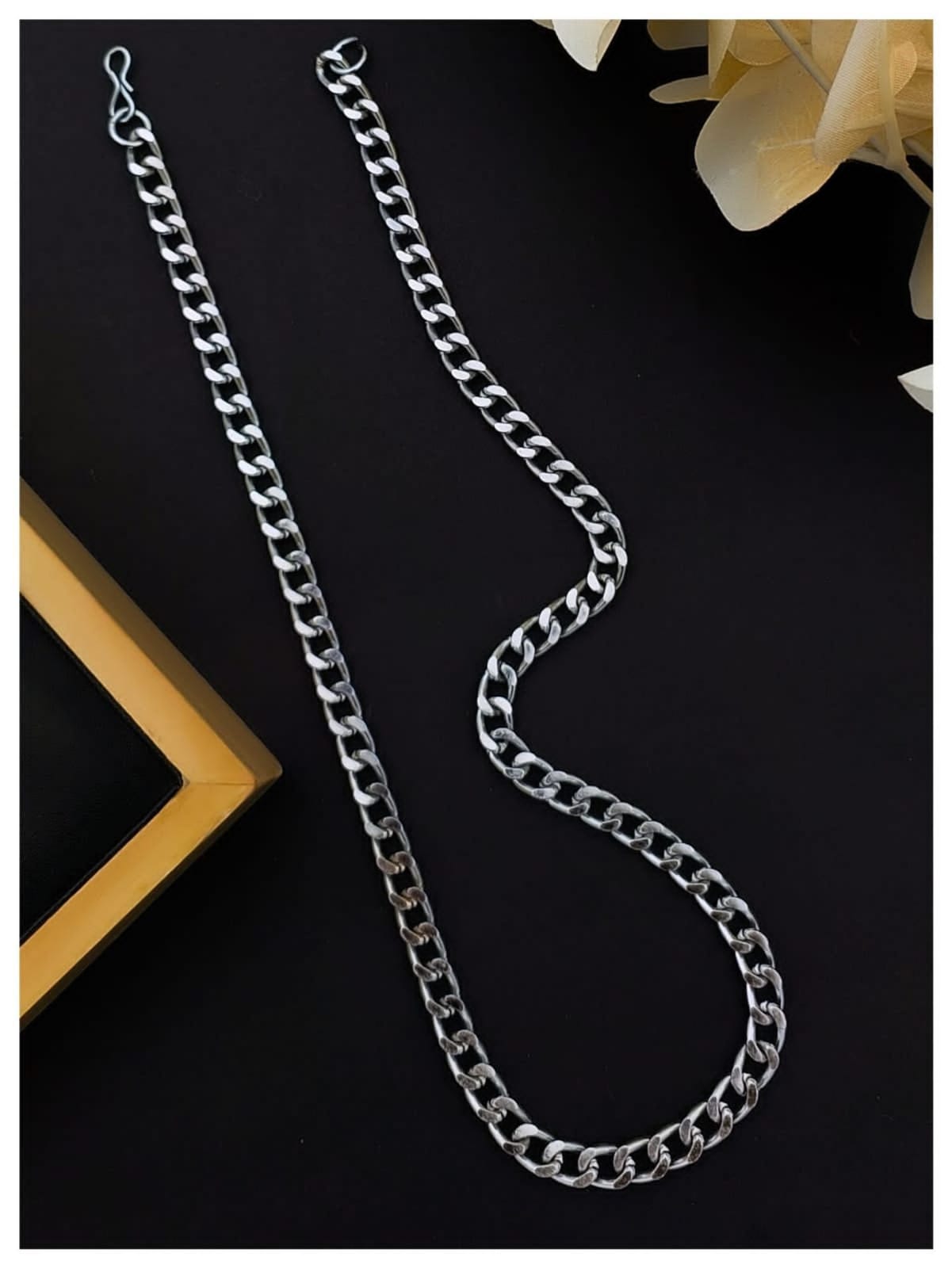 Elegant Silver Chains in India - Timeless and Versatile Jewelry - swiftshopr.com