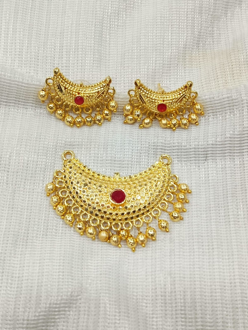 Exquisite Golden Pendants in India - Elegant and Timeless Jewelry (total 3 piece)