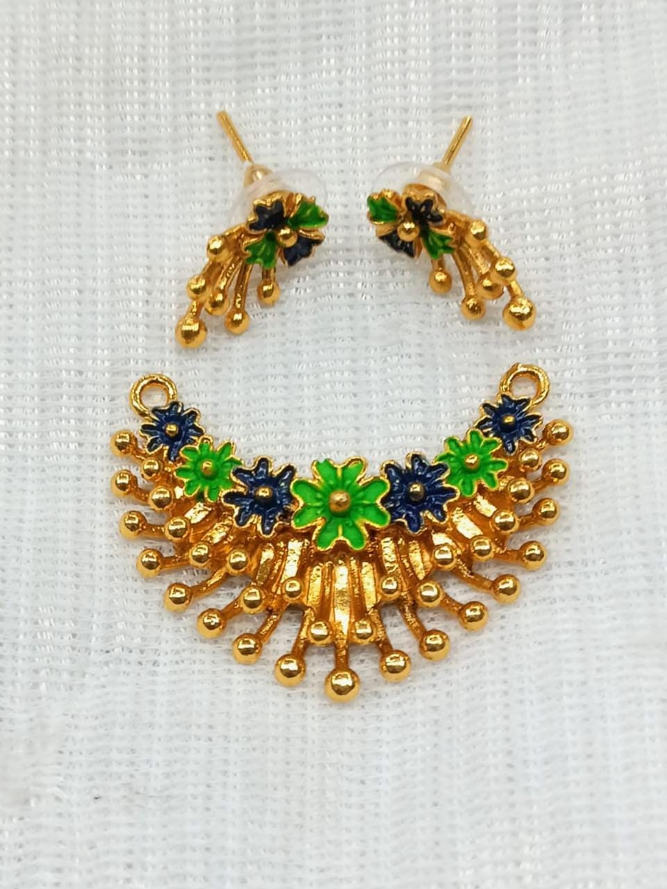 elegant-mina-pendants-sophisticated-unique-s-116
