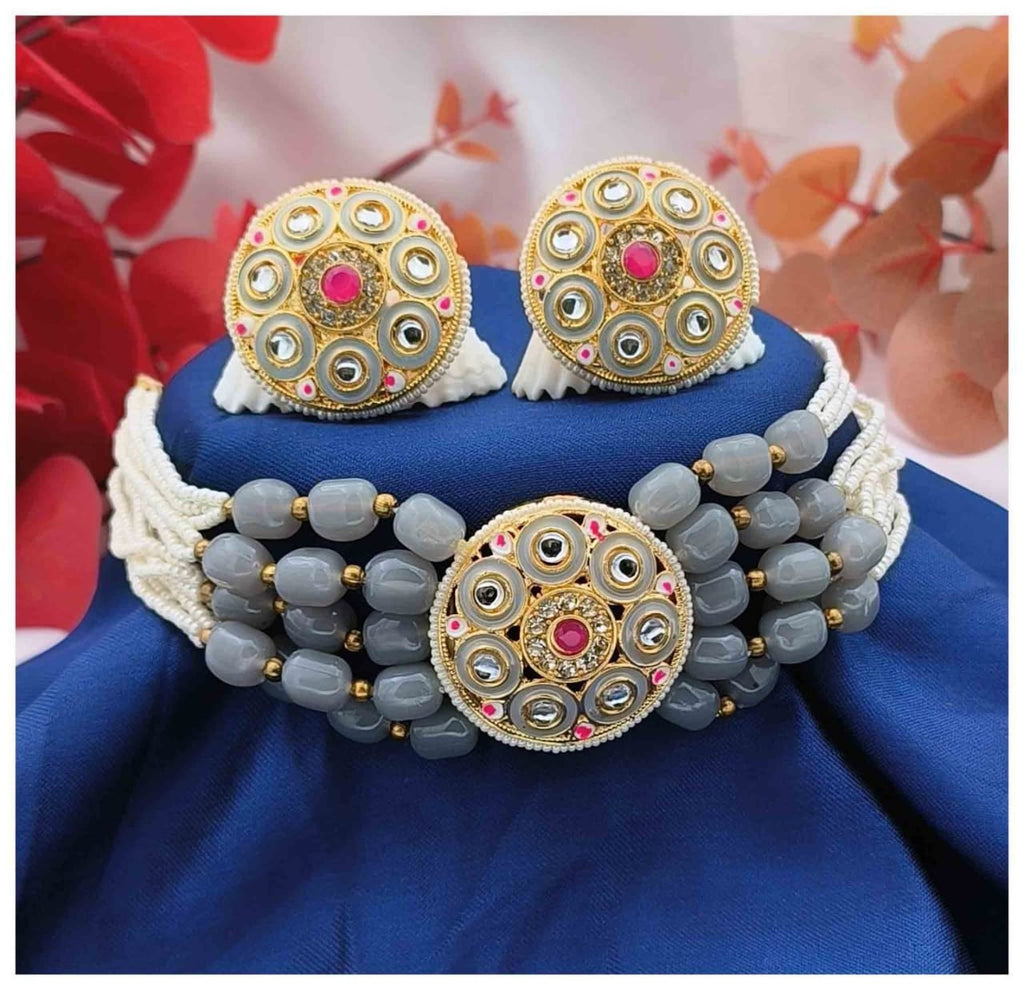 exquisite-moti-mala-choker-necklace-set-in-india-timeless-pearl-jewelry-39