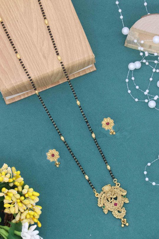 elegant-matte-mangalsutra-modern-sophistication-timeless-tradition-49