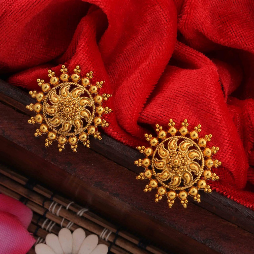 exquisite-golden-earring-in-india-timeless-and-elegant-jewelry-set-of-two-61