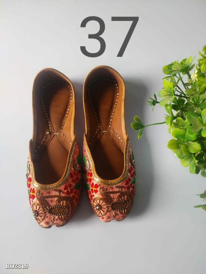 Embroidery Heavy Jutti for Women | Premium Handcrafted Ethnic Footwear