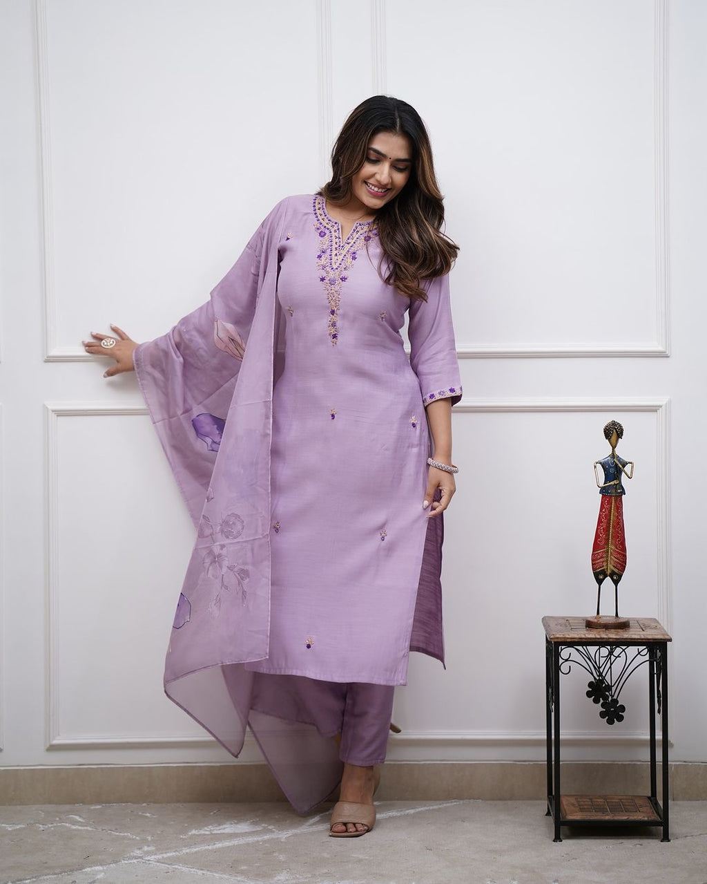 Simple & Elegant Muslin Silk Kurti Set with Embroidery and Organza Digital Print Dupatta