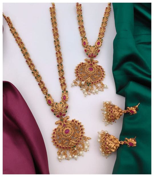 stunning-combo-necklace-sets-in-india-elegant-and-versatile-jewelry-22