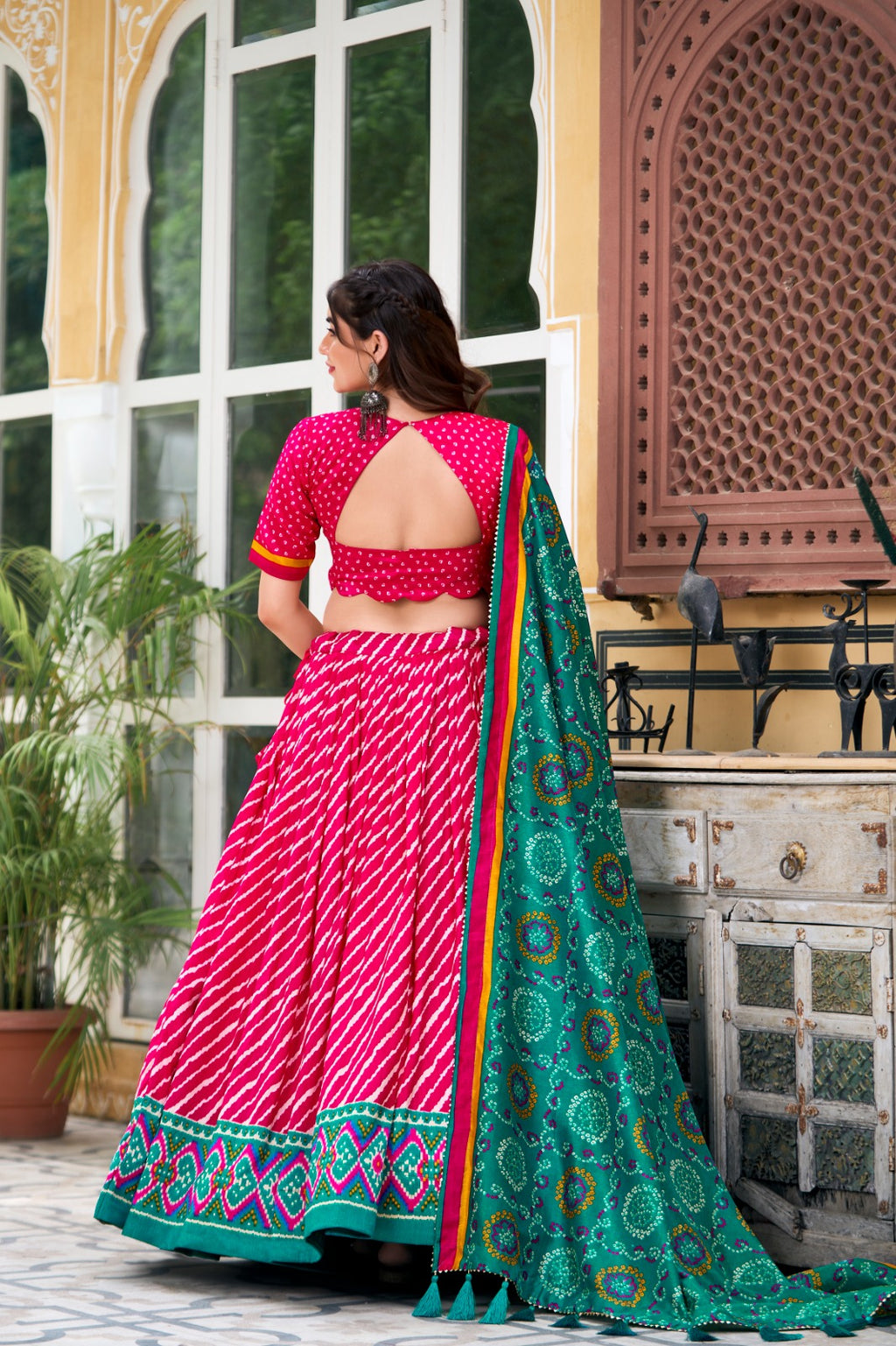 Women Printed Flared Lehenga Choli Set with Dupatta 02