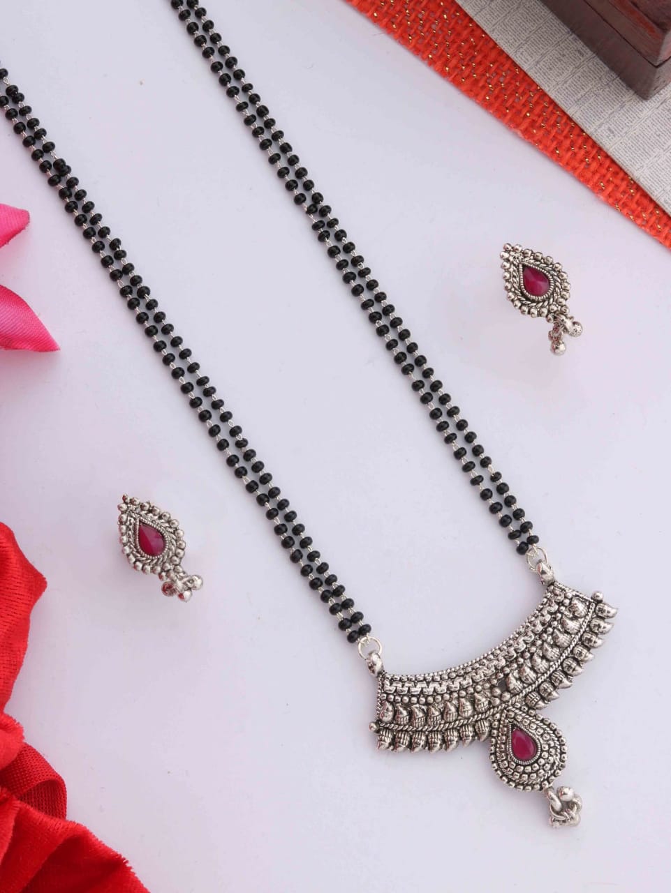 elegant-silver-mangalsutra-timeless-beauty-modern--32