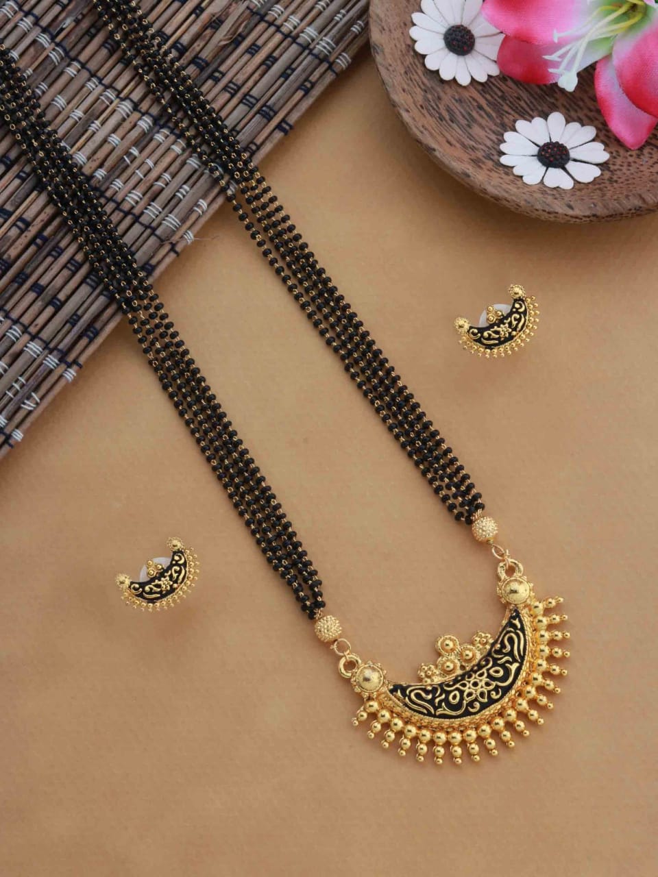 exquisite-meena-mangalsutra-traditional-craftsmanship-vibrant-elegance-123